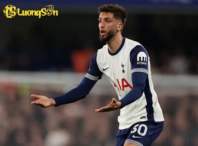 Barcelona theo dõi sát sao Rodrigo Bentancur